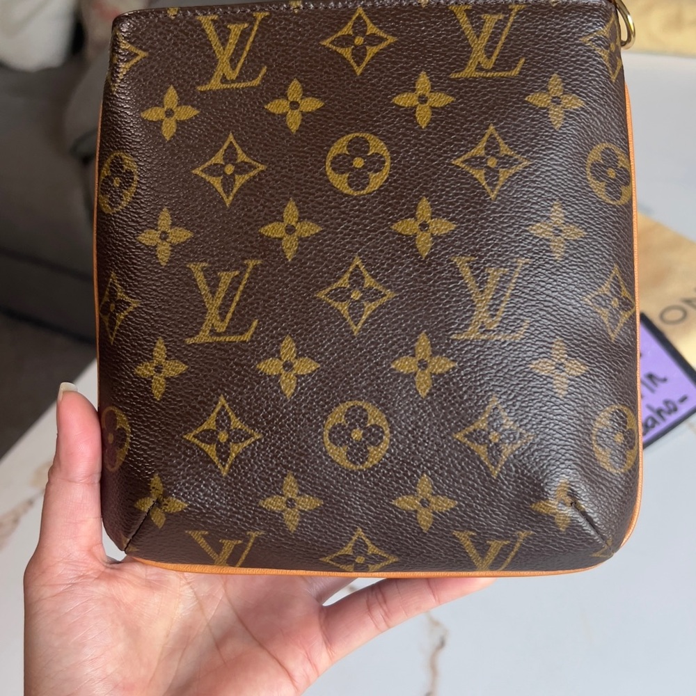 Authentic Louis Vuitton Partition Pochette Monogram - Picture 12 of 16